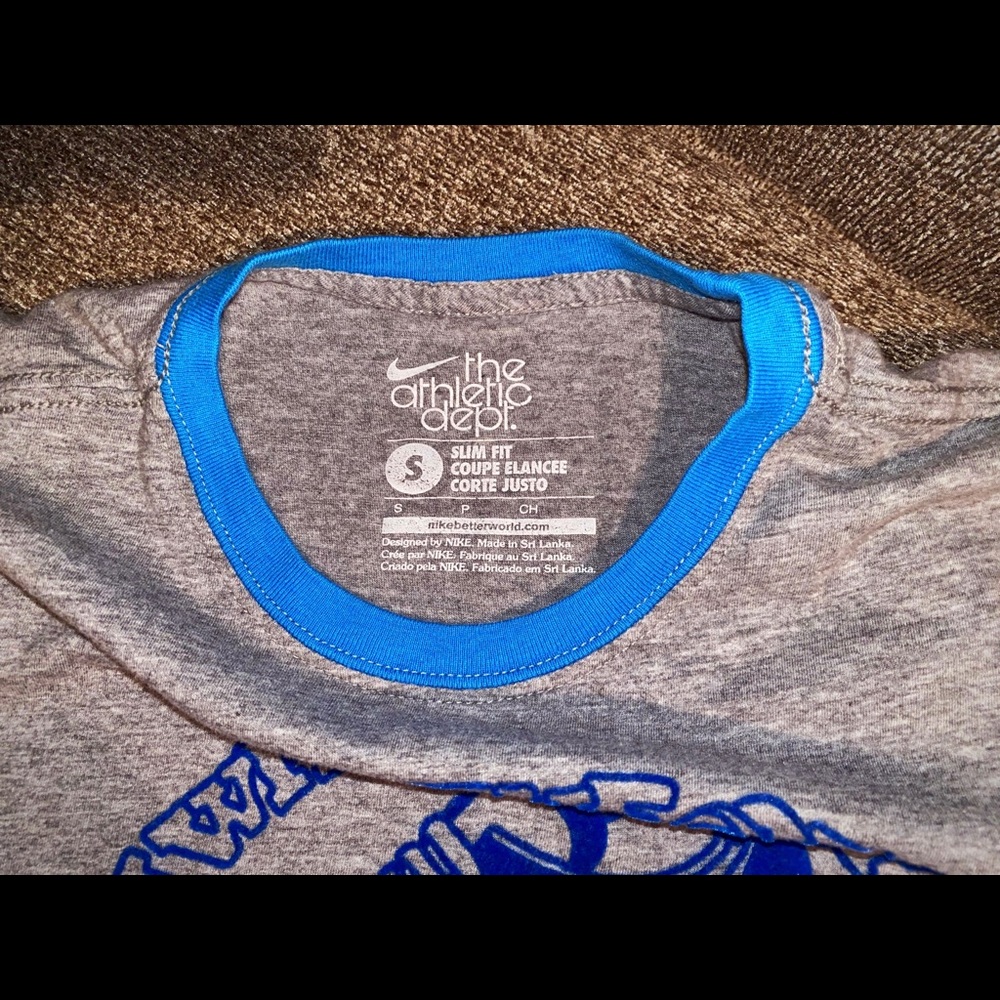 Nike tee and racer back dry fit - Picture 3 of 8